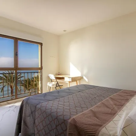 Apartment 4 Bedroom Lovely In