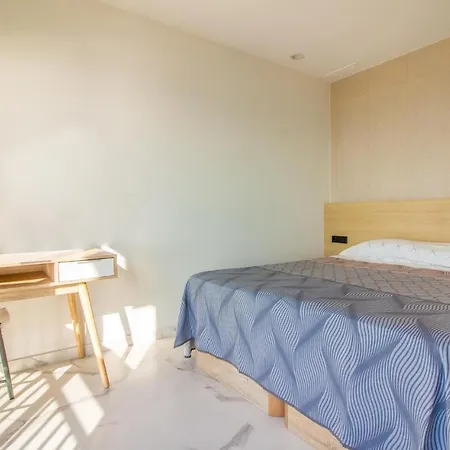 Apartment 4 Bedroom Lovely In